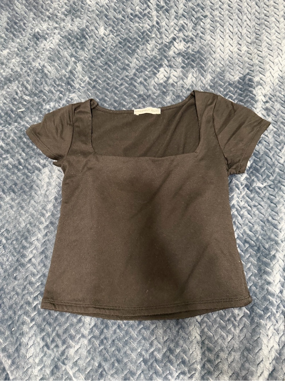 Sincerely Jules Black Square-Neck Short Sleeve Top